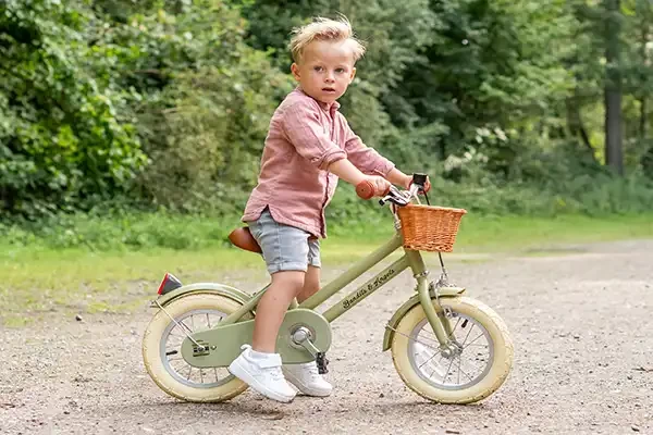 Sem is 3,5 jaar en 100 cm lang