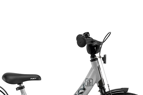 Compleet met Puky veiligheidsset en een in hoogte verstelbaar stuur.