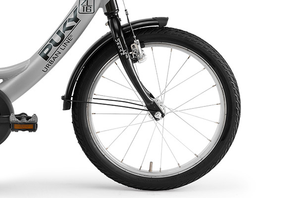 Met 16 inch luchtbanden.