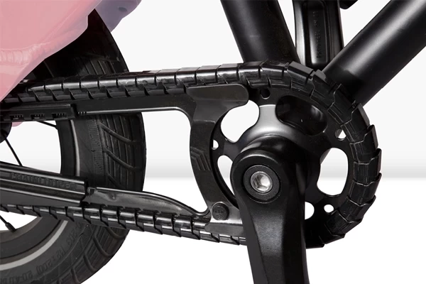 Stalen ketting met plastic omhulsels